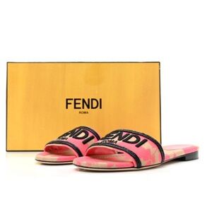Fendi St. Rosa Slides in Kissed & Black.